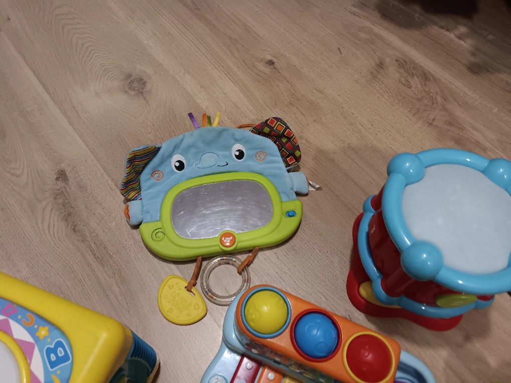 Zabawki 11 elementów Fisher price i inne