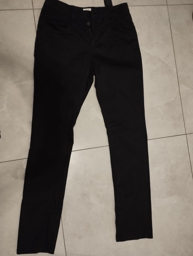 Śliczne spodnie q/s czarne 36