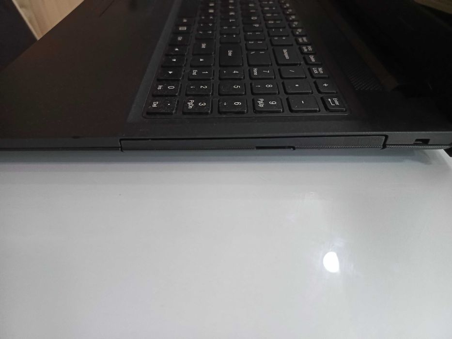 Laptop Lenovo 100-15IBD 80QQ