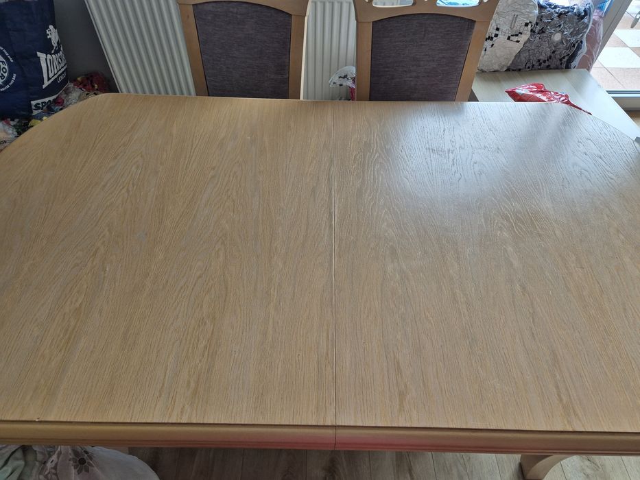 Stół do jadalni rozkładany