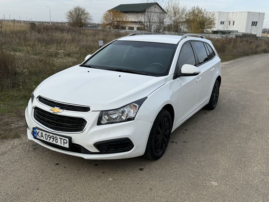 Chevrolet Cruze 1.6 Бензин\Газ 2016 года.