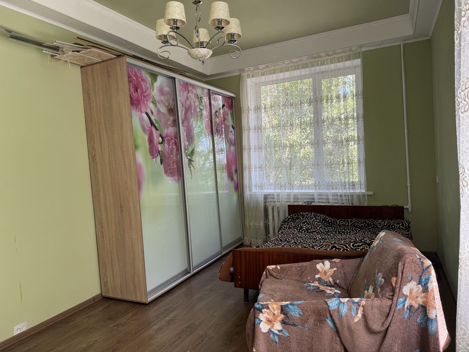 Продається однокімнатна квартира в районі Ніогаза