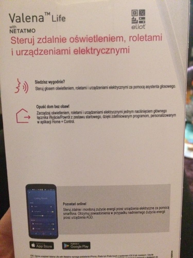 Legrand Valena Life with Netatmo (gniazdo control, łącznik bezprzewod.