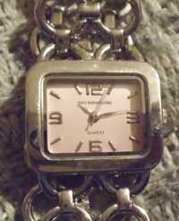 zegarek damski różowy na baterie , cena 15zł