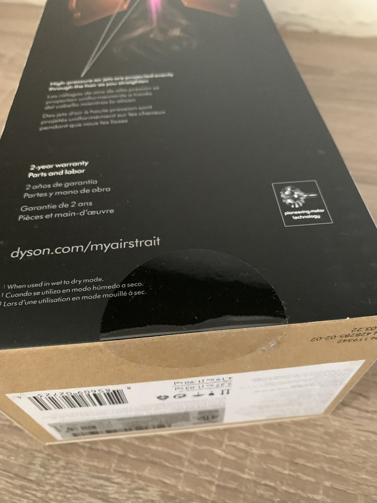 Dyson Airstrait Straightener