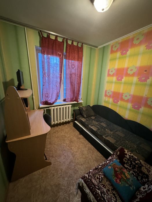 Продається 3 кімнатна квартира на Карачунах біля АТБ