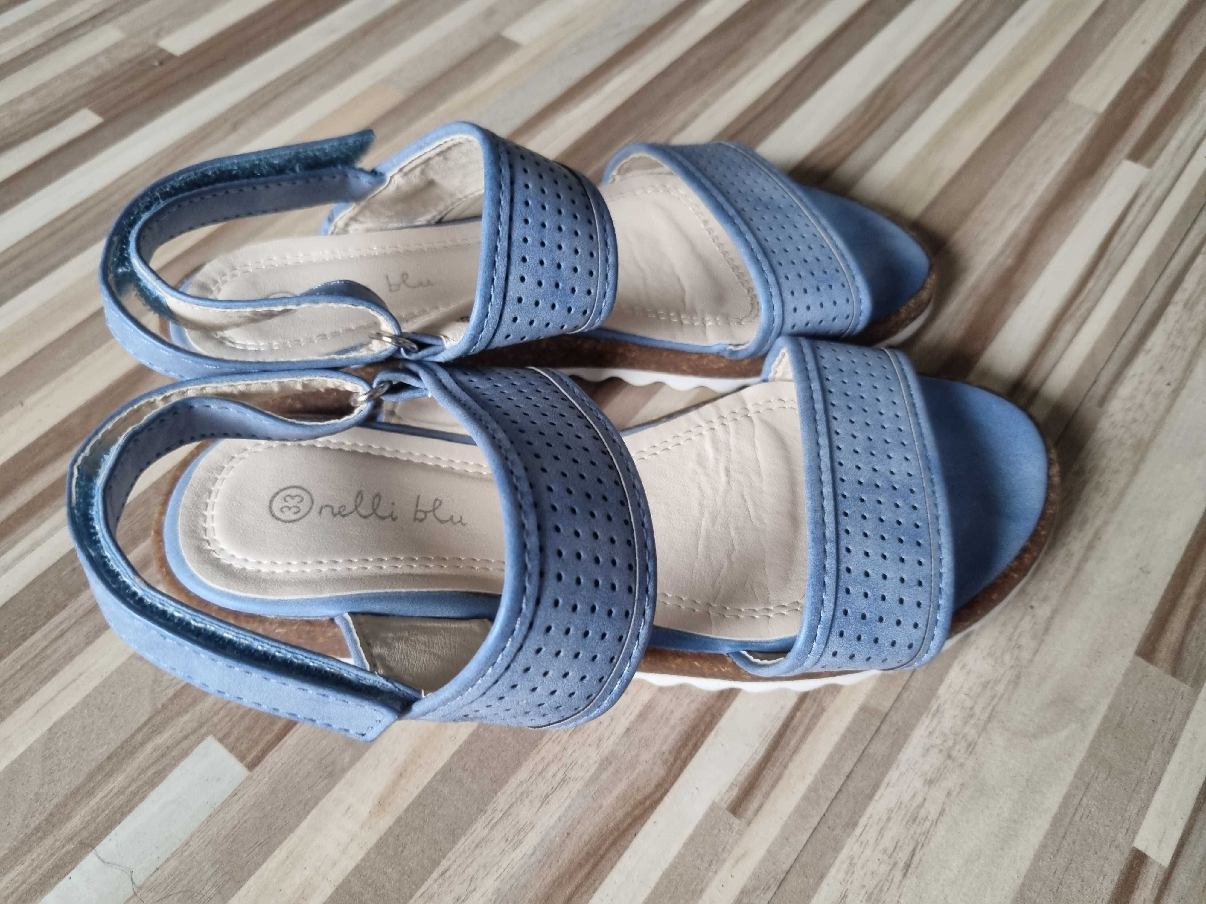 Sandaly Neli blu nowe 33