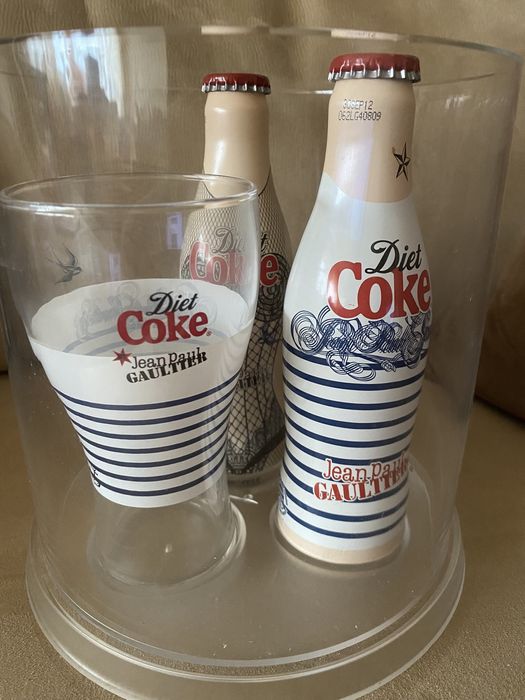Conjunto especial  raro Jean Paul Gaultier estilista coca cola coke