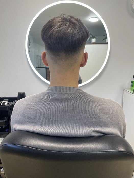 Чоловічі і жіночі стрижки Форум-Львів