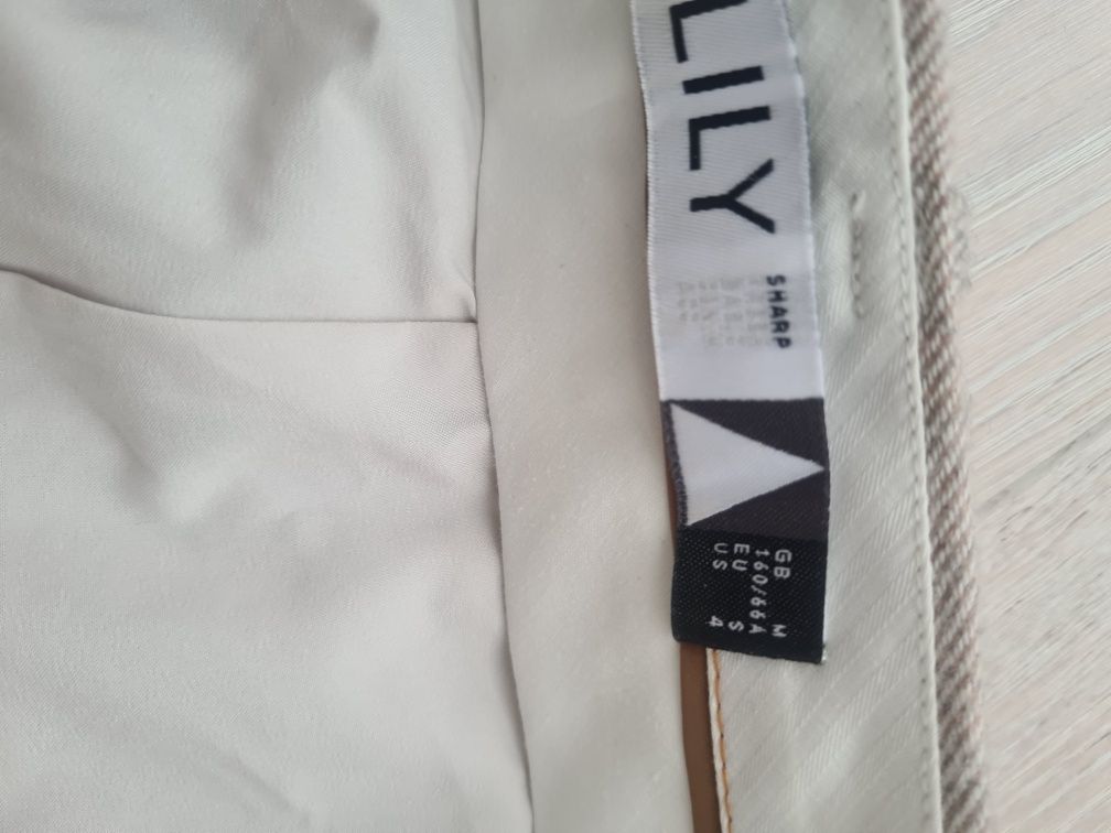 Шерстяні штани бренду Lily