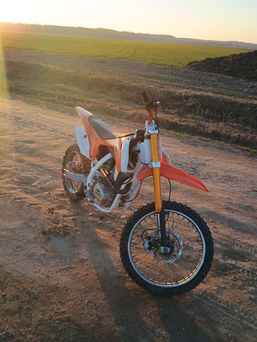 Cross Loncin 250cc
