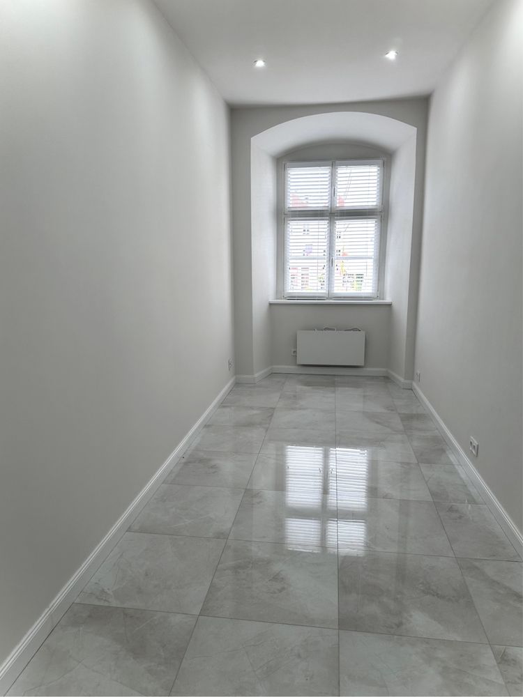 Lokal użytkowy (20m2) z prysznicem do podnajęcia w Kożuchowie