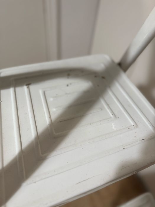 Escada dobravel 4 degraus em bom estado