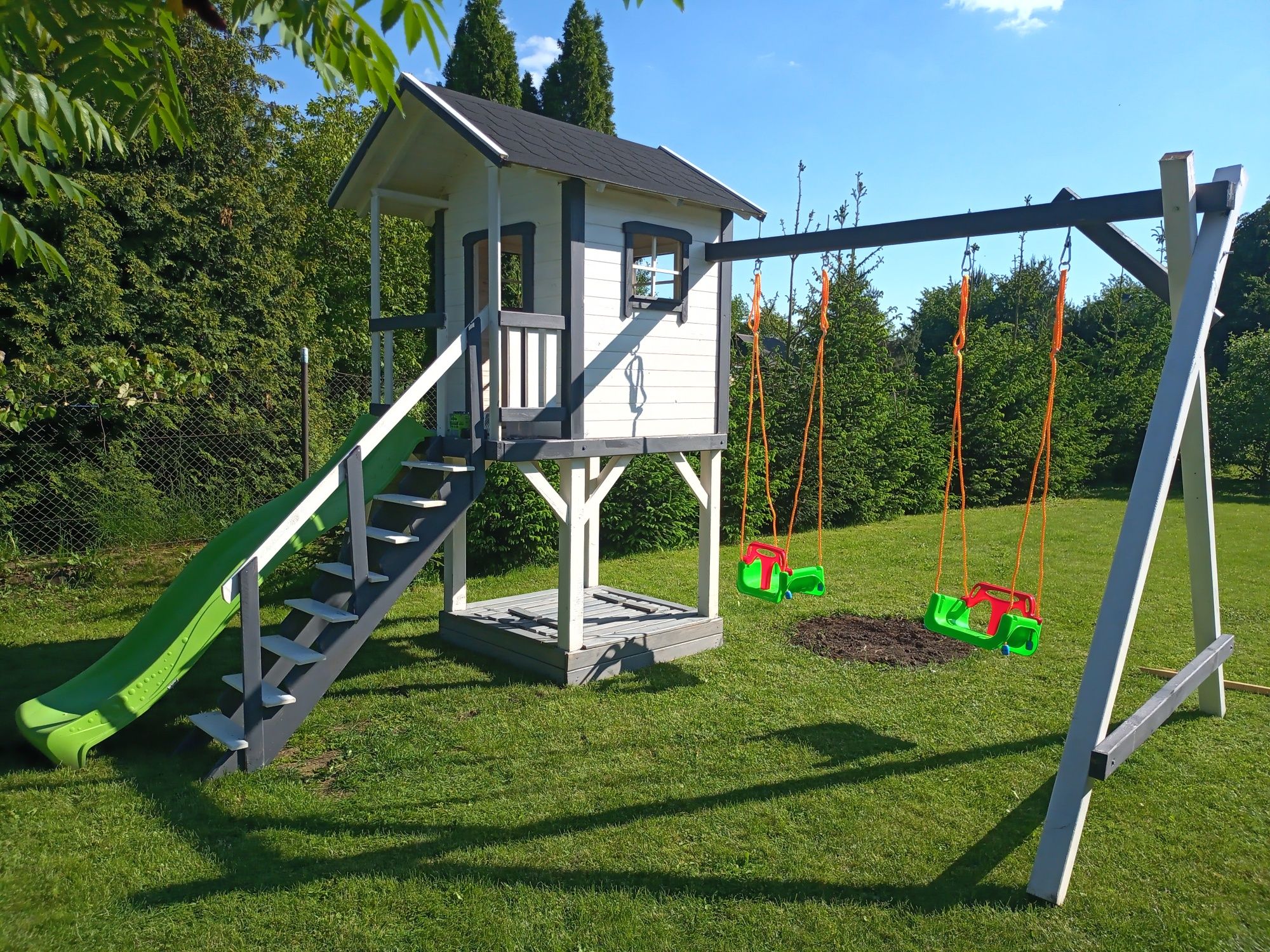 Domek, Plac zabaw dla dzieci