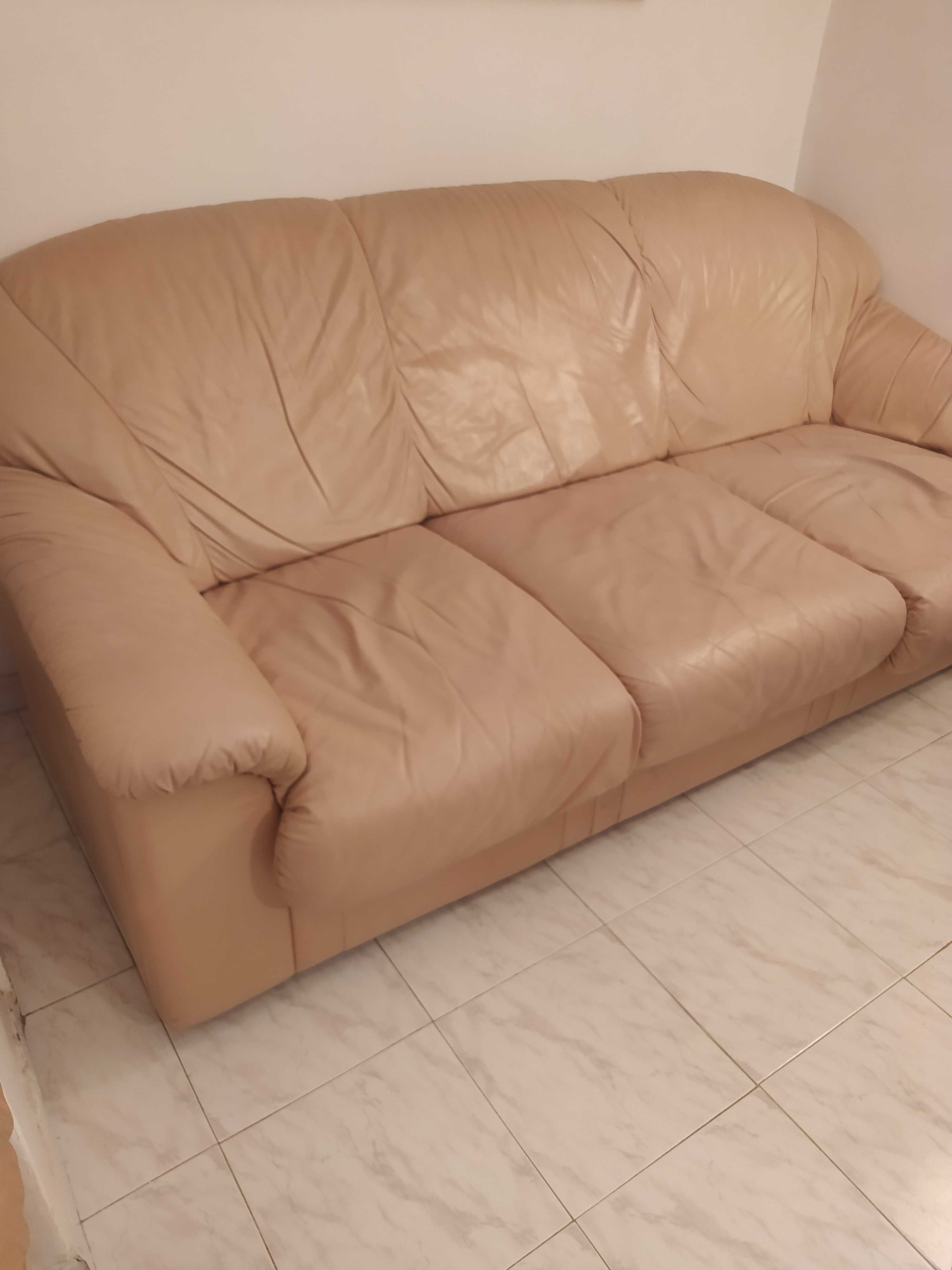 Conjunto de sofá cama de 3 lugares e um  sofá de um lugar