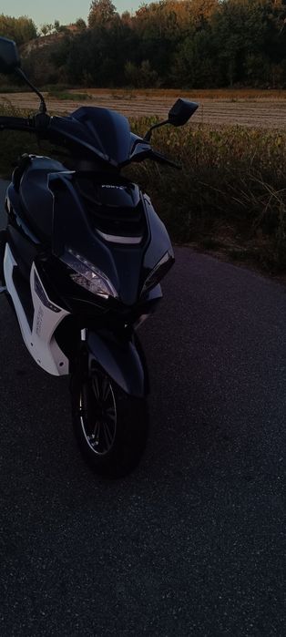 Скутер forte kanoe 150