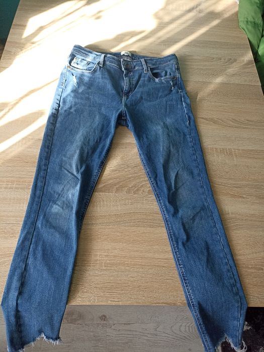 Spodnie jeans M River Island