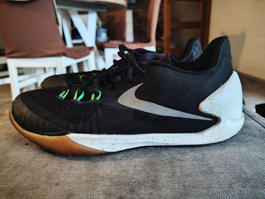 Buty halówki Nike rozmiar 43
