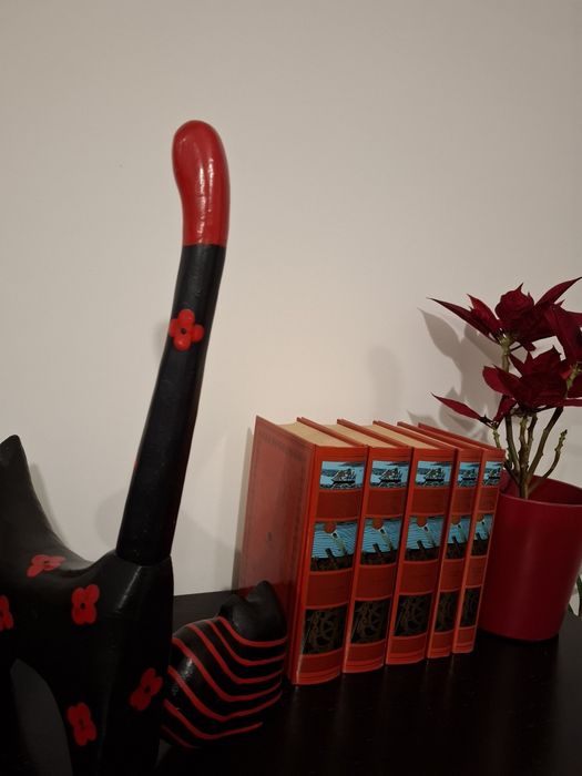 2 gatos de madeira decoração