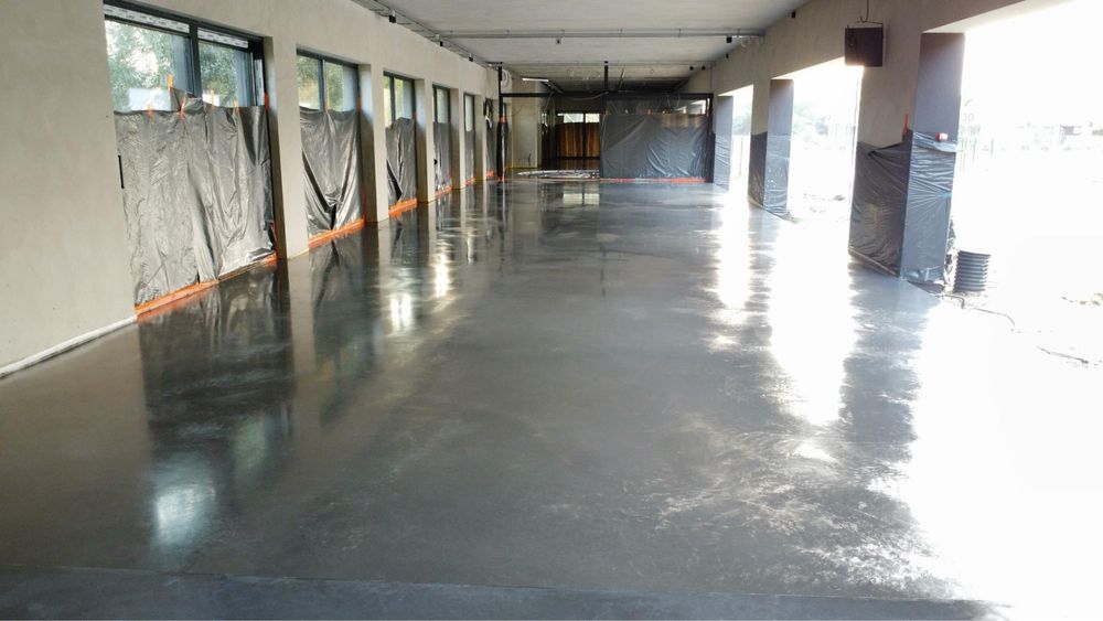 Posadzki przemyslowe,szczotkowane,zacierane na gladko ,mycie kostki