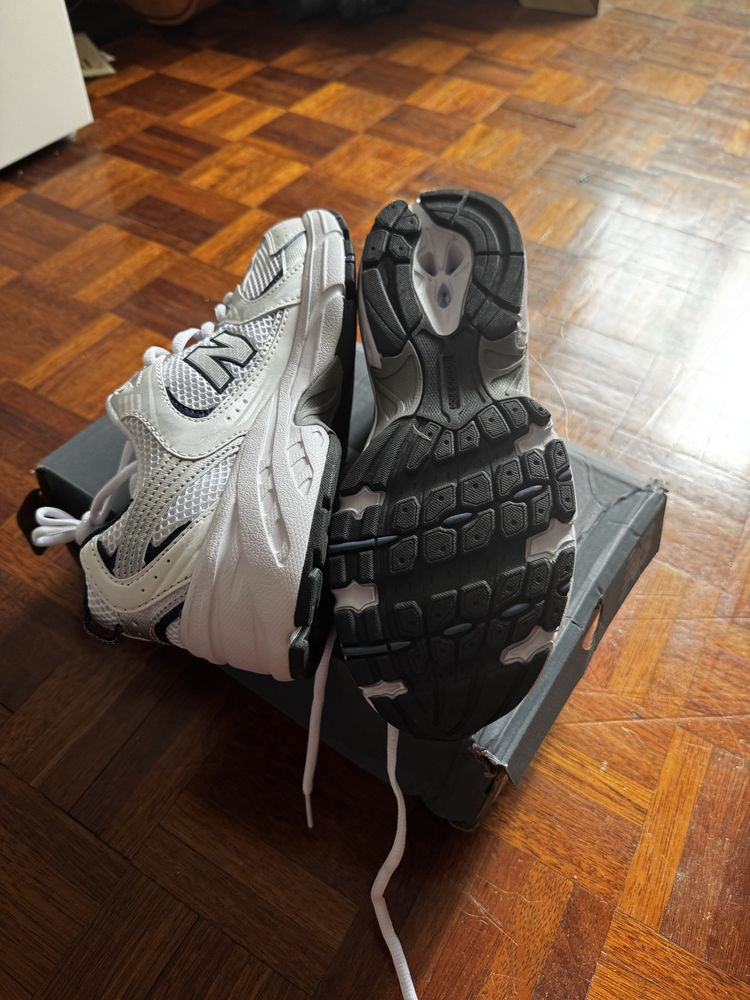 New Balance U740