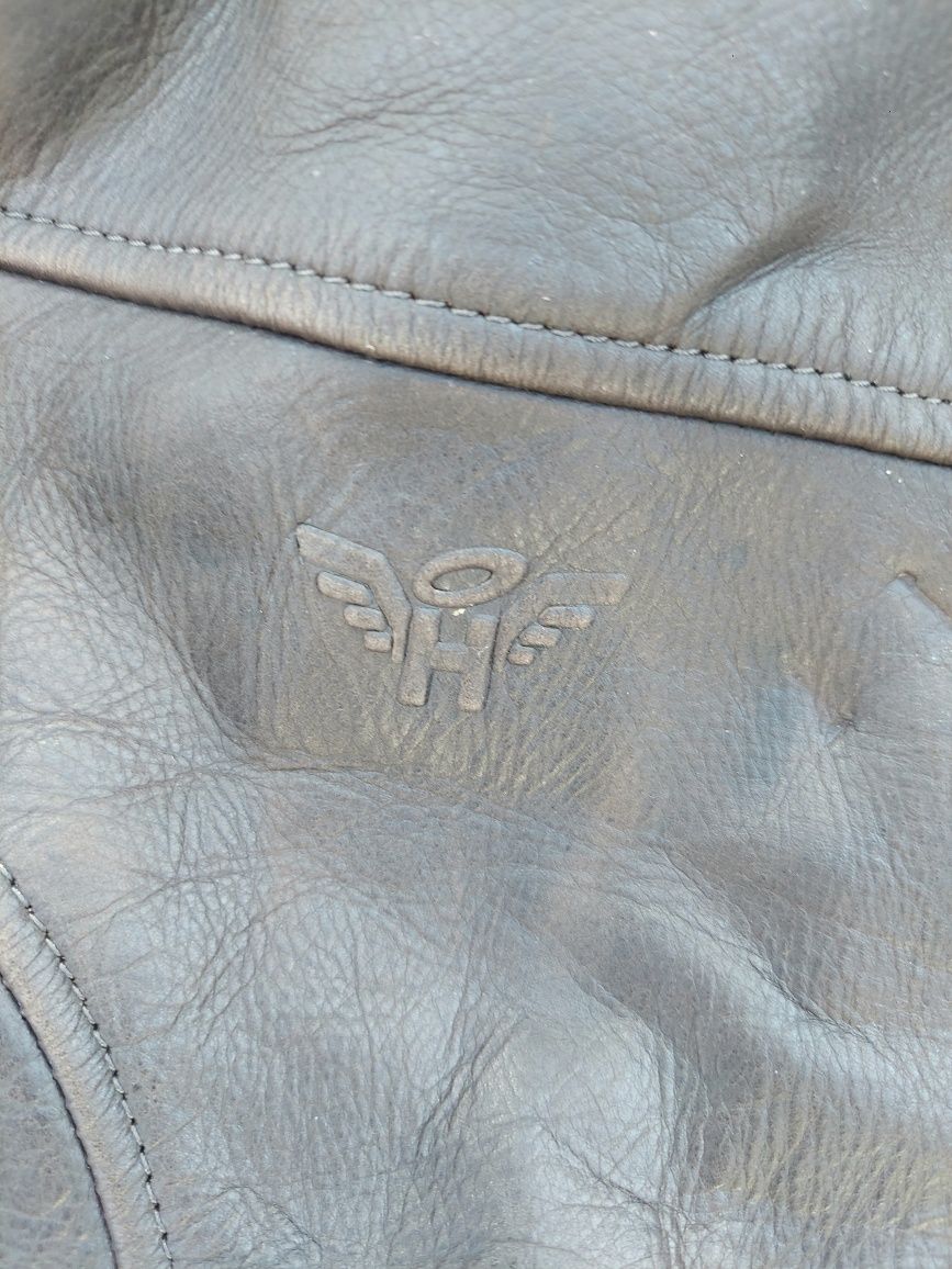 Мотокожанка forygan hetstons clothing  оригінал 

Стан хороший 

 прив