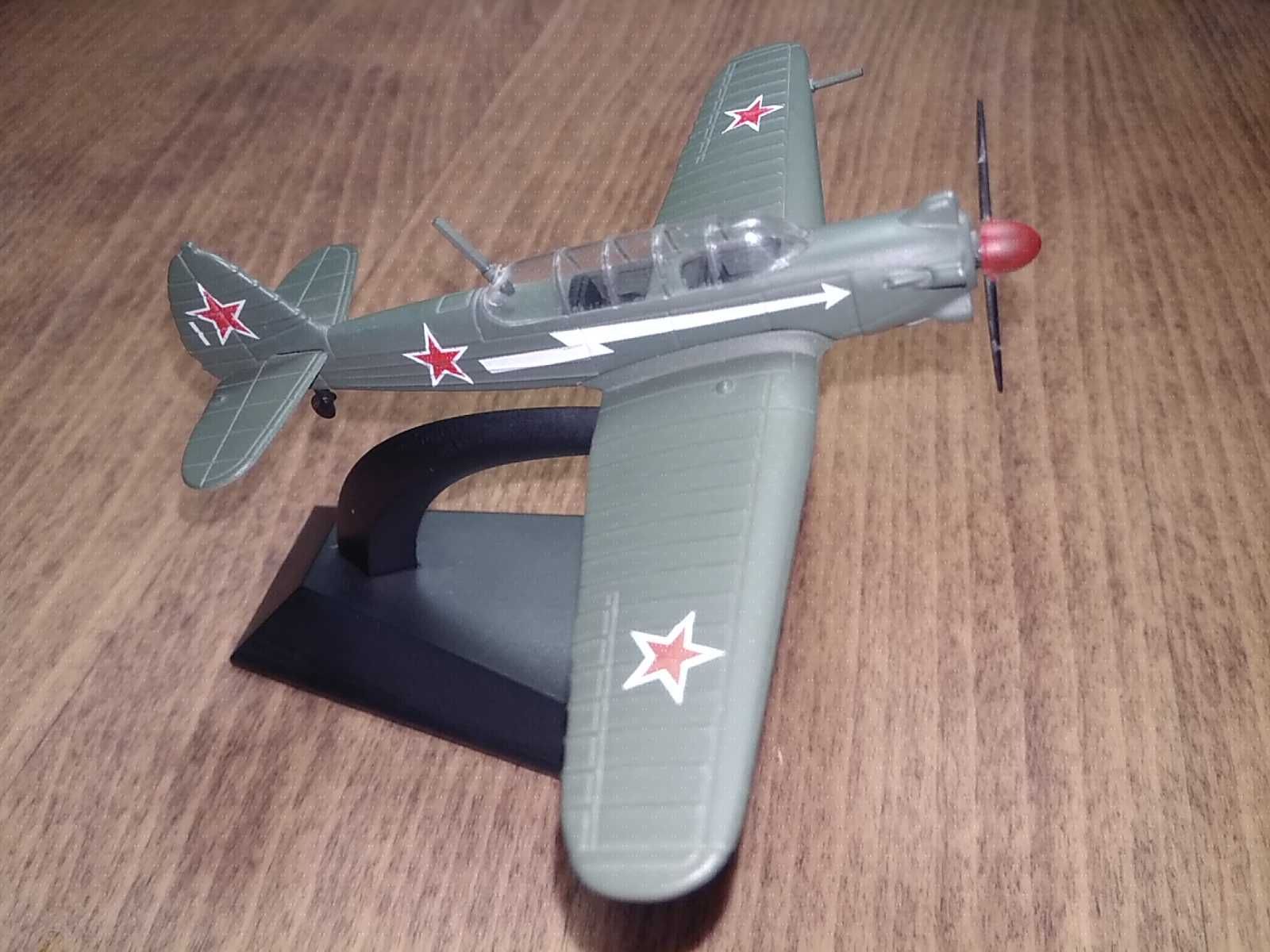ЯК-18 модель самолёта + журнал DeAgostini