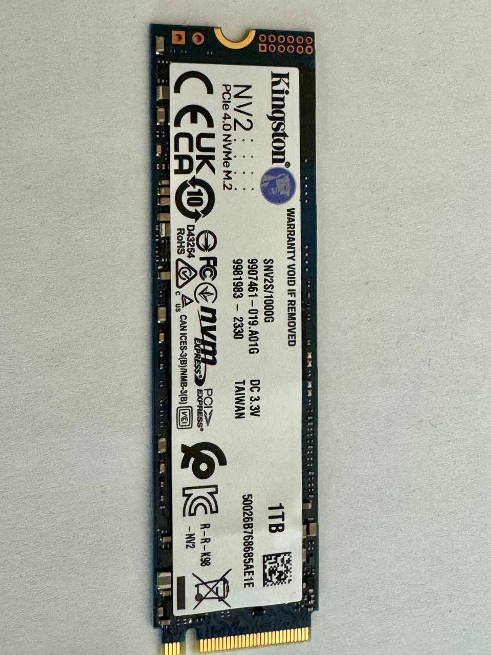 Продам быстрый SSD Kingston NV2 на 1Tb