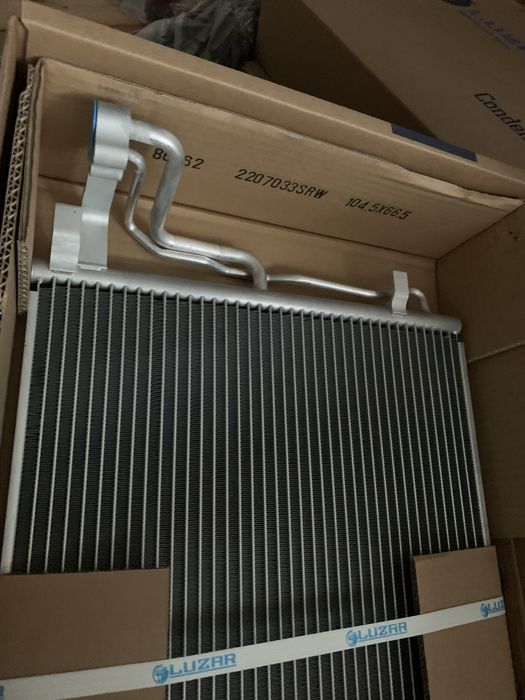 Радіатор кондиціонера  елатнра Elantra 2016-2020 рік