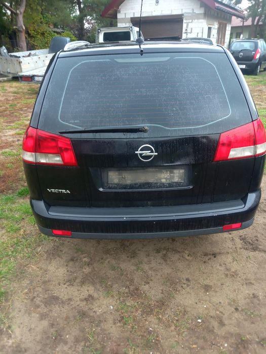 Opel Vectra c lift tylna klapa maska drzwi