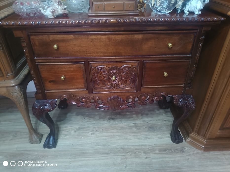 Stylowa komoda drewniana chippendale