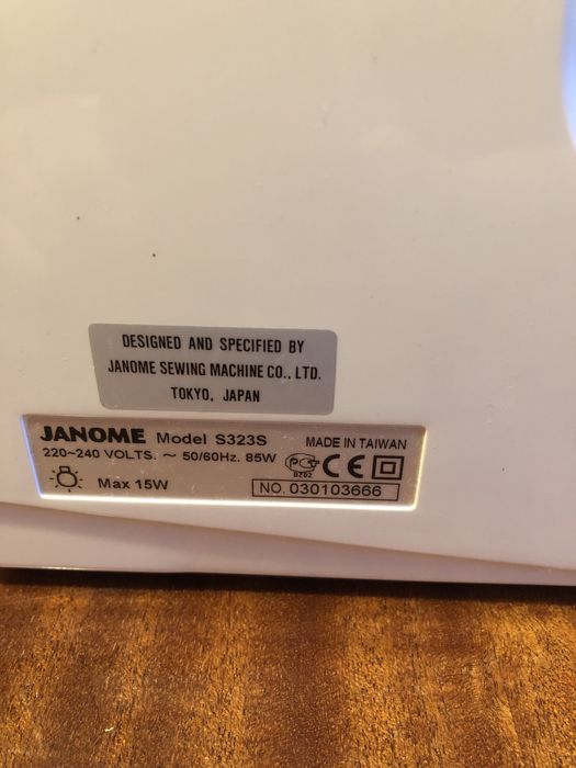 Швейная машинка Janome