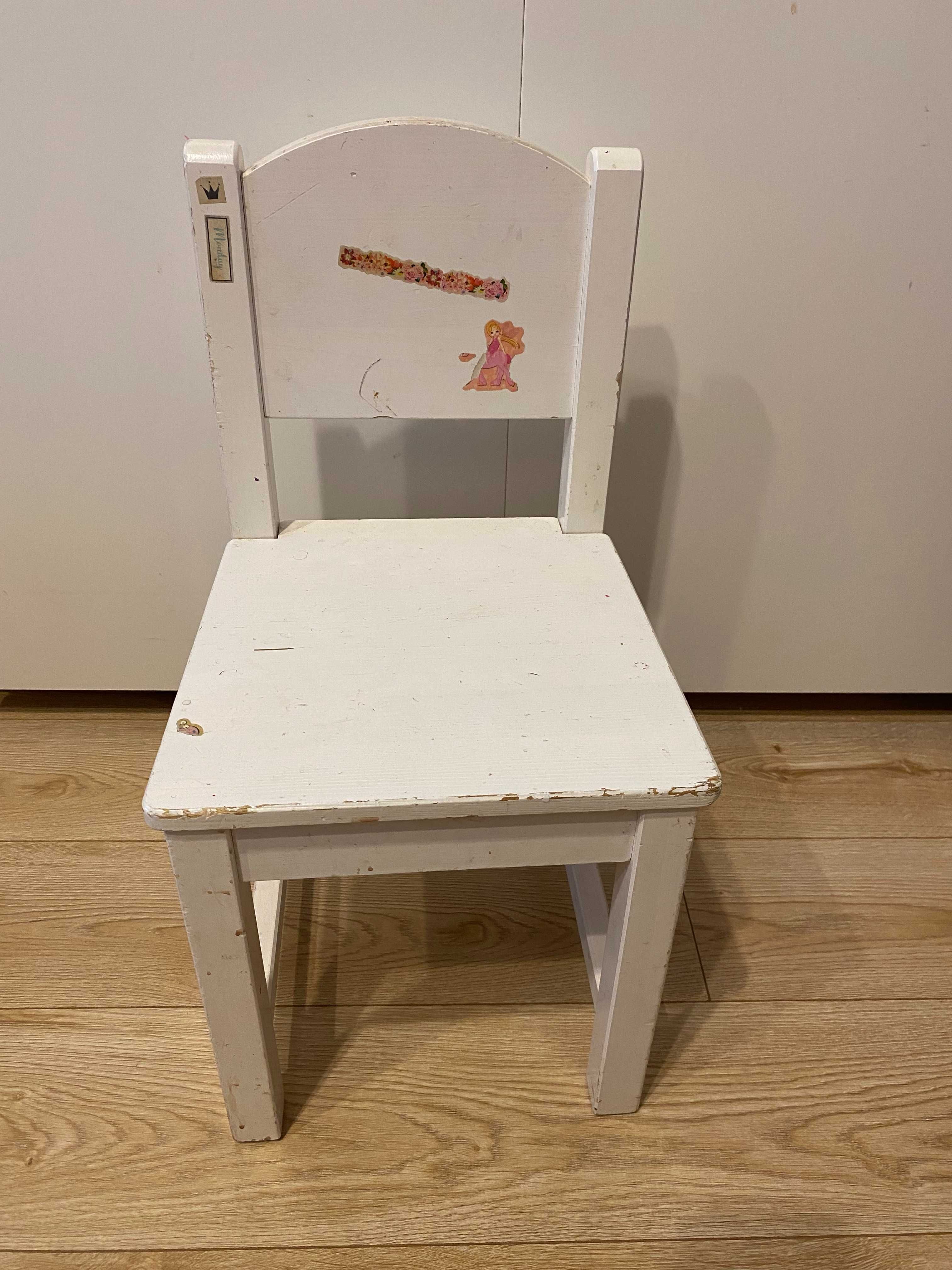 krzesełko białe Sandvik stolik biały Lack IKEA możliwa dostawa