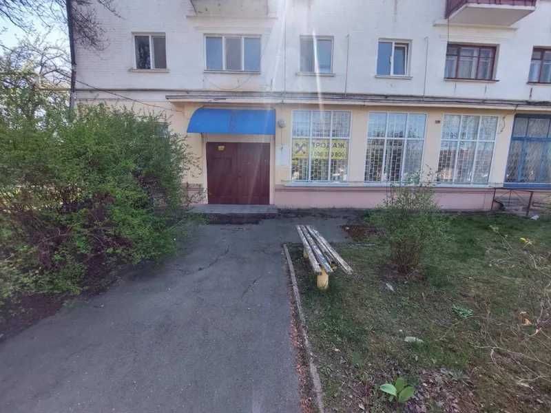 Нежиле приміщення в центрі м. Ватутіне Черкаської області