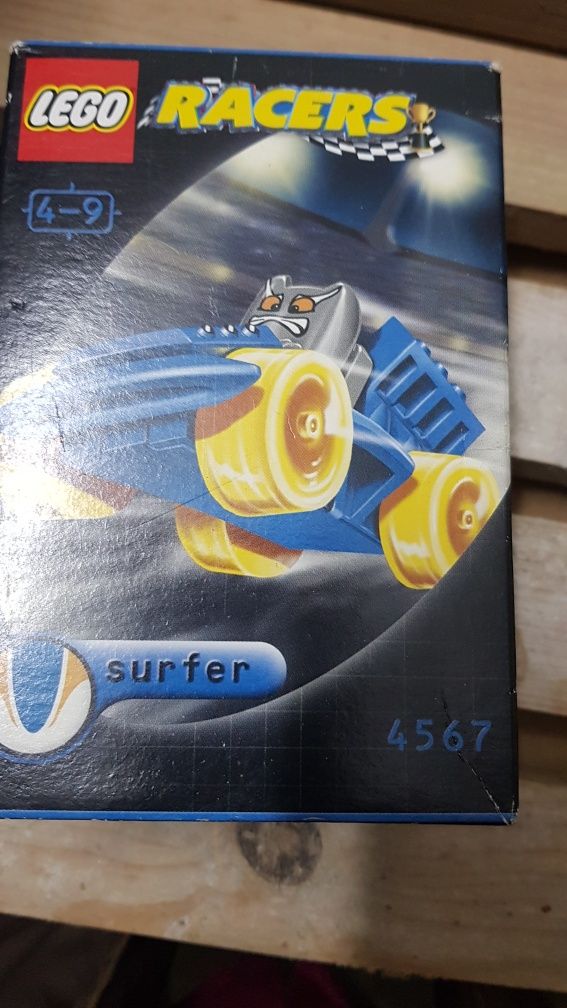 Lego racers surfer