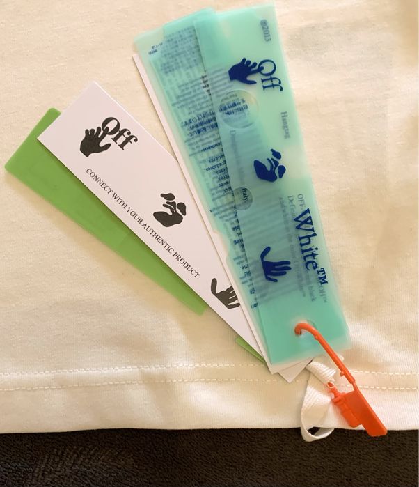 T-shirt branca OFF-WHITE