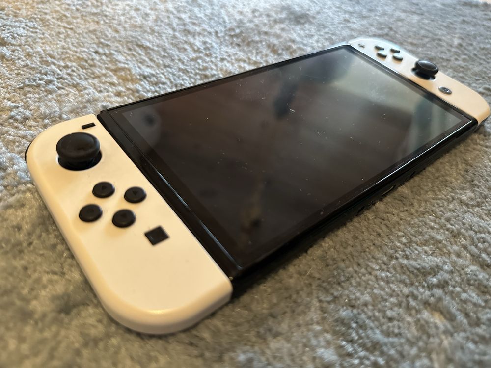 Mega zestaw nintendo switch oled supermario