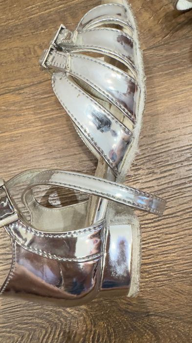 Танцювальні туфлі для самих маленьких