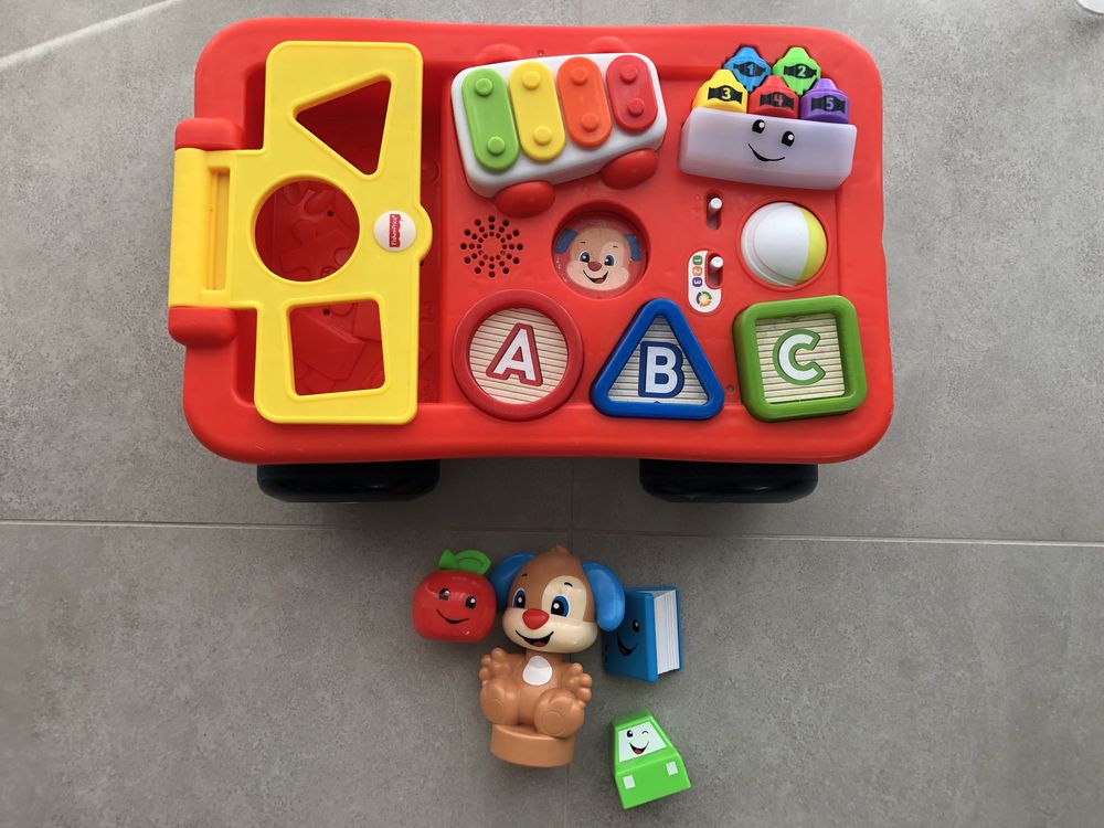 Fisher Price wózek szczeniaczka, edukacyjny wózek gratis baterie GHV14