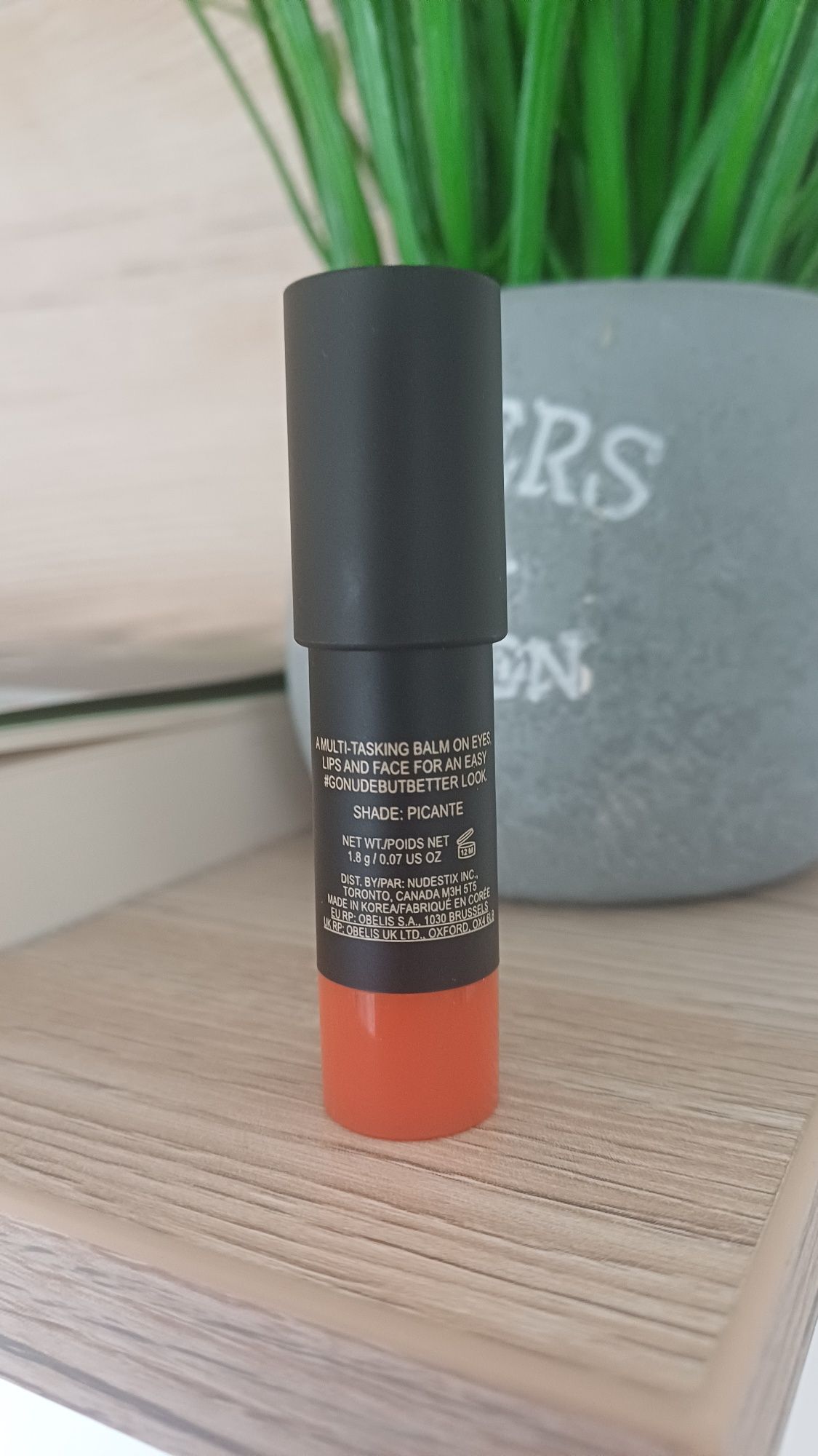 Pomadka Annabelle minerals Strawberry
