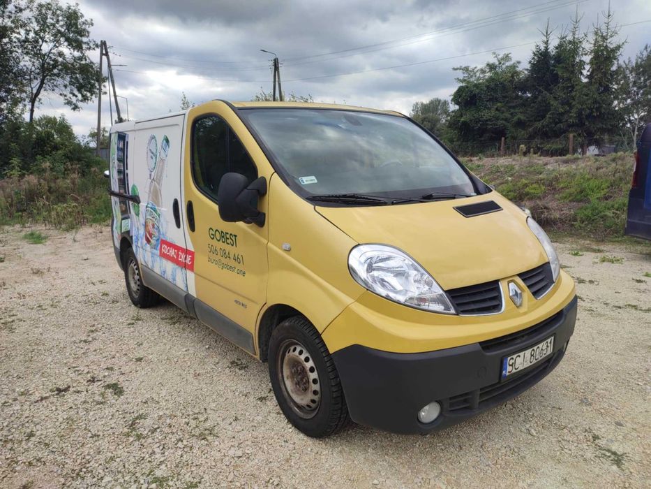 Renault trafic 2010 rok 2.0 diesel 115KM klima serwisowane