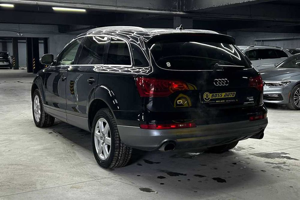 Audi Q7 2013 року