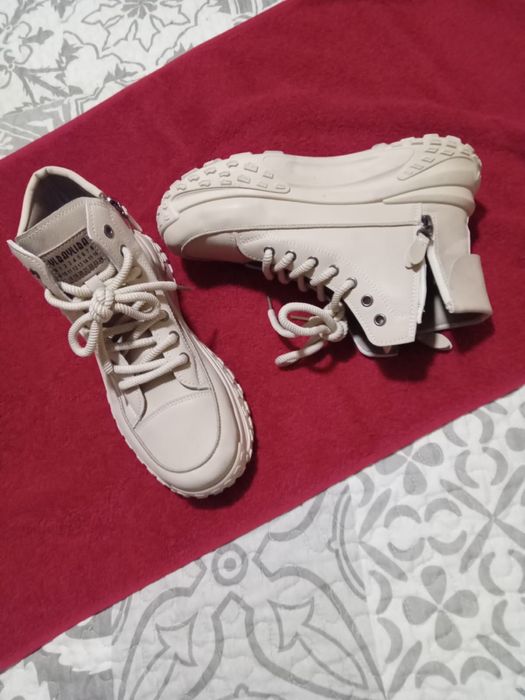 Хайтопи, черевики/кросівки на платформі