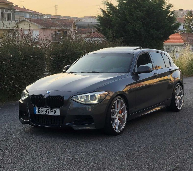 BMW SÉRIE 1 M135i XDrive Auto Pack M Versão Performance