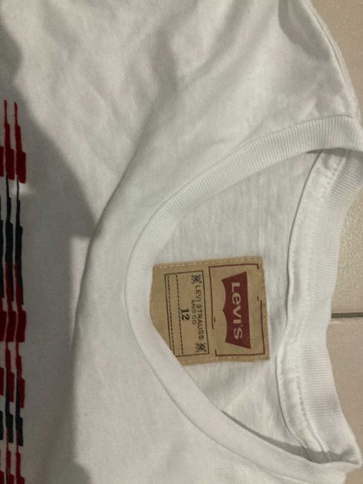 T shirt Levis 12 anos