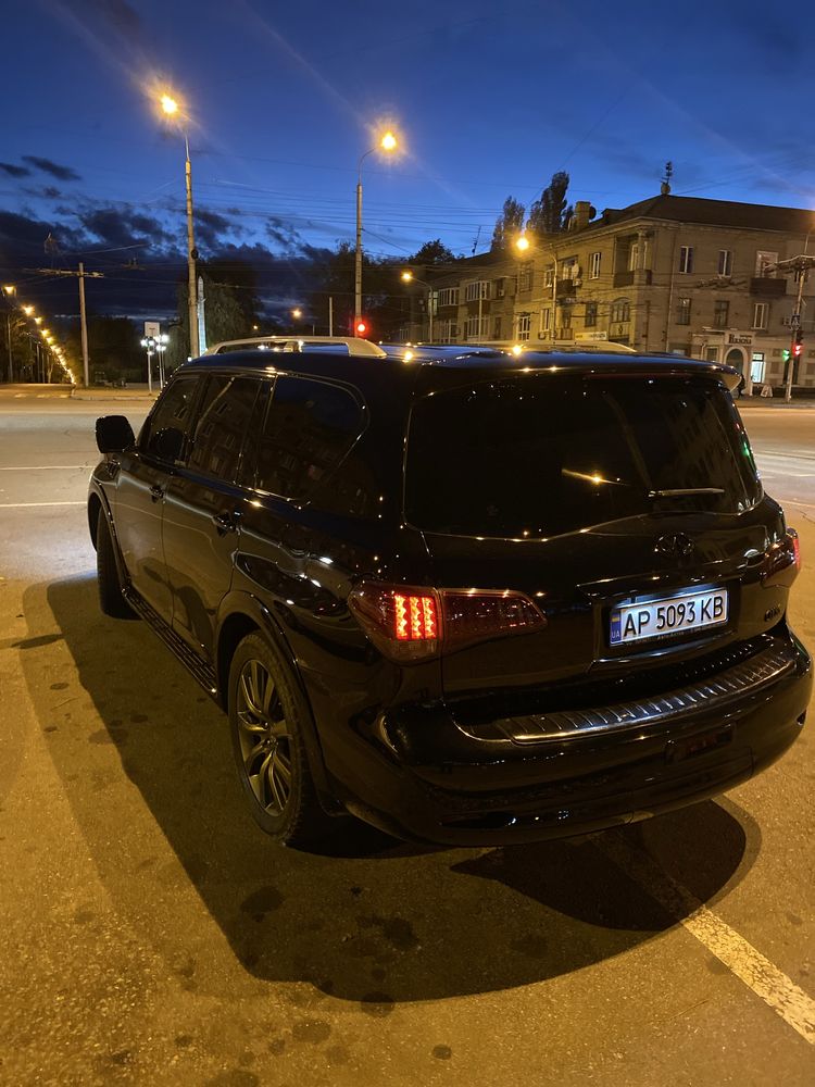 Infiniti QX56 2011