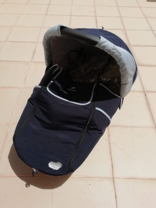 Trio BebeConfort Streety (estrutura com cadeira + ovo + alcofa)