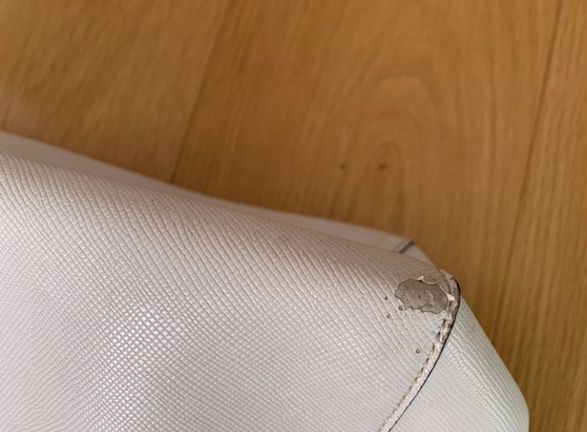 Mala da guess branca em bom estado