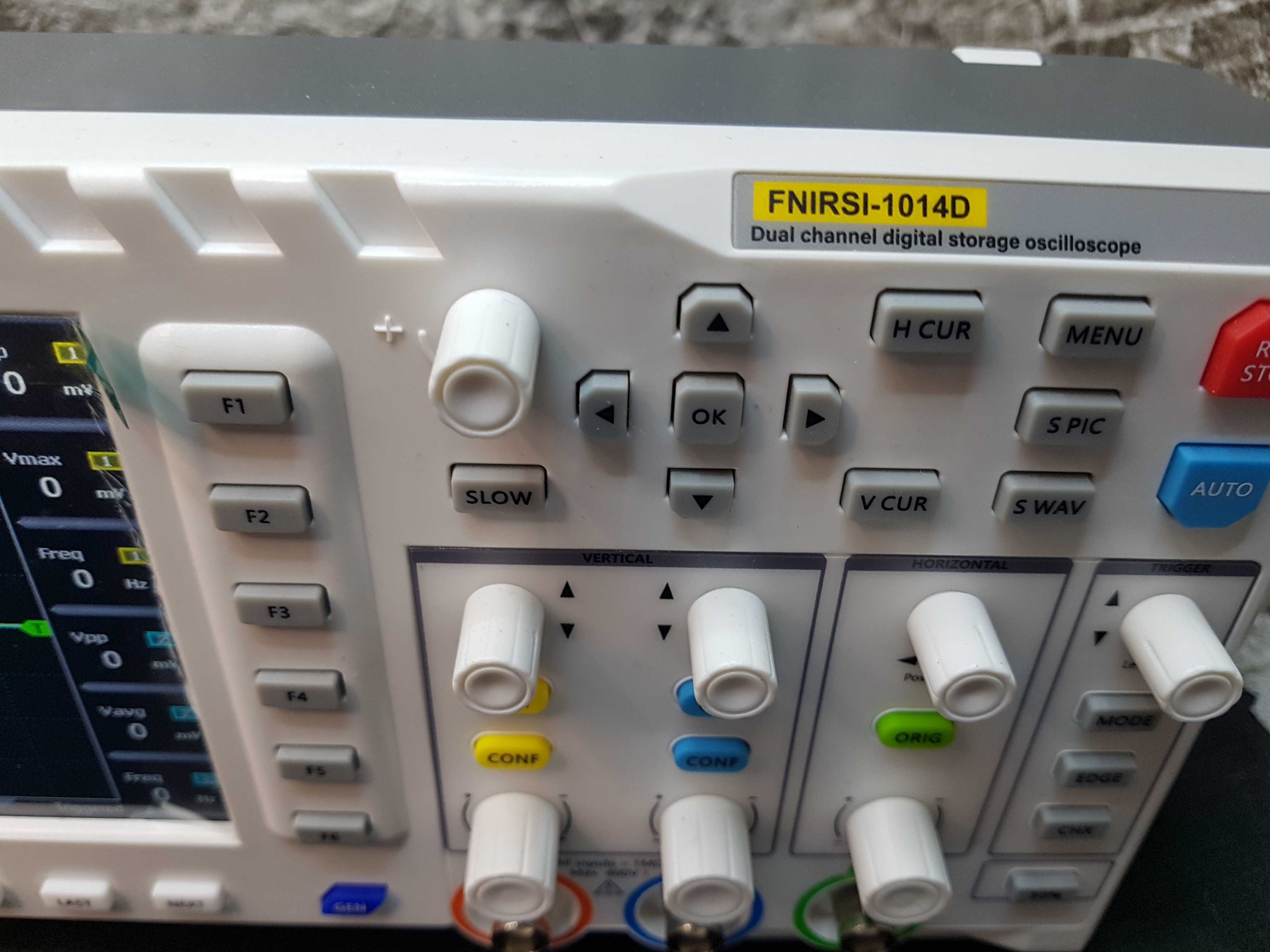 Цифровий осцилограф FNIRSI 1014D 2 в 1, генератор сигналів DDS