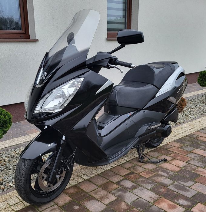 Skuter Peugeot Satelis 2016r Yamaha x-max.